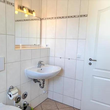 Holiday home Helle In Toller Lage Mit Badewanne Und Balkon