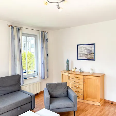 Helle In Toller Lage Mit Badewanne Und Balkon Dom wakacyjny