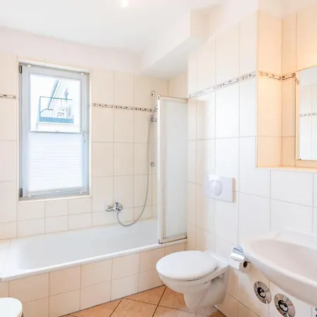 Holiday home Helle In Toller Lage Mit Badewanne Und Balkon